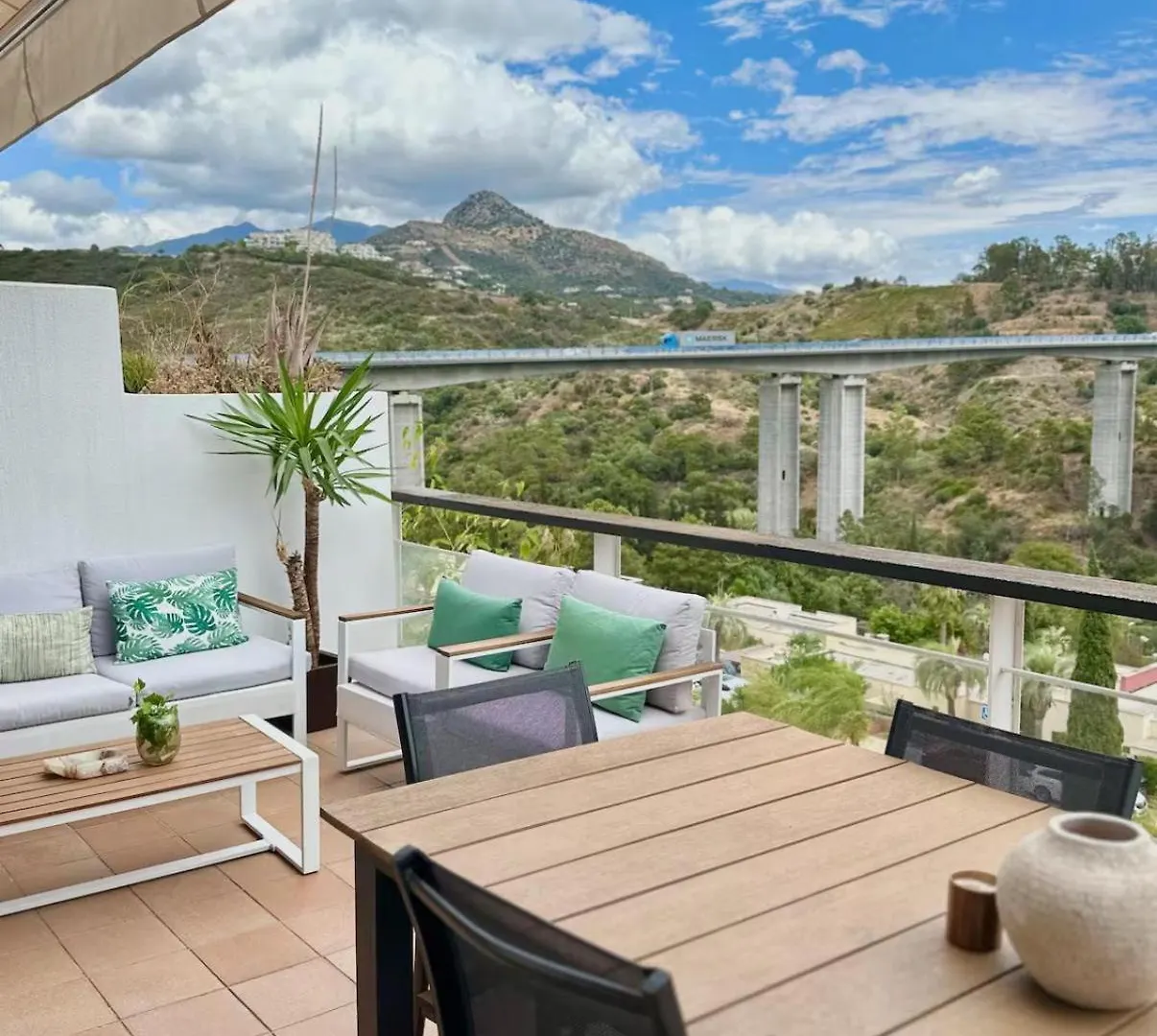 Apartamento Moderno Vistas A La Montana Estepona